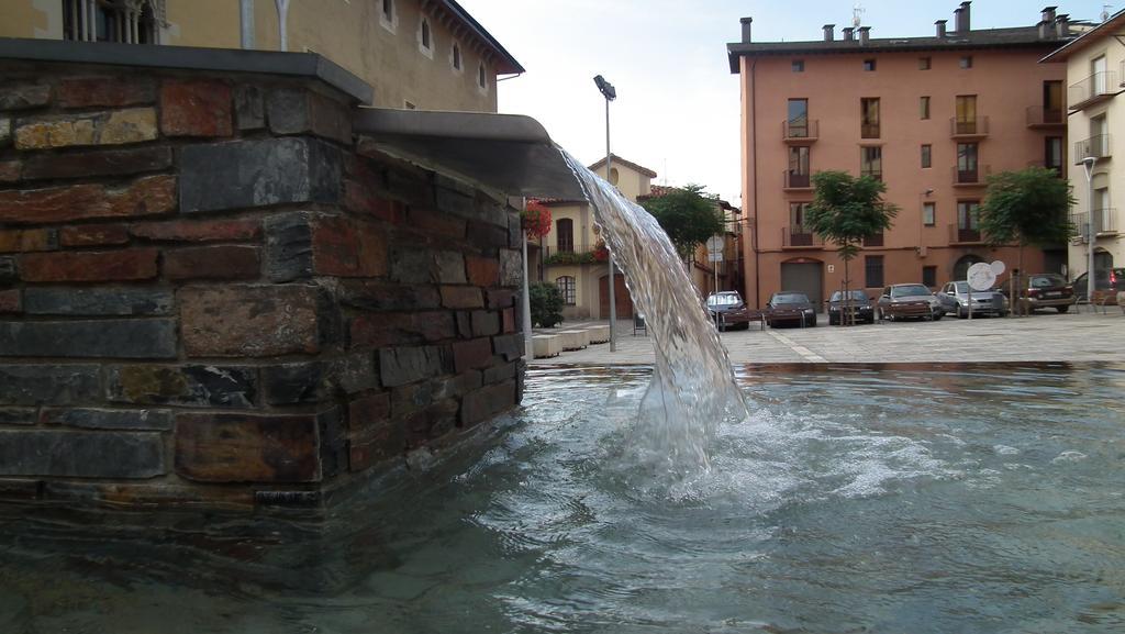 Casa Catharina Bed & Breakfast La Seu d'Urgell Exterior photo
